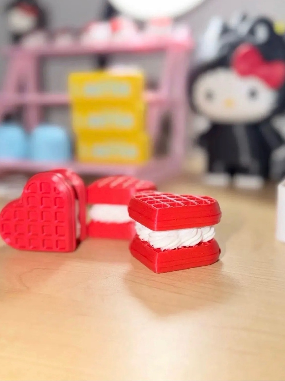 HEART WAFFLE Fidget Clicker - Picture 2 of 8